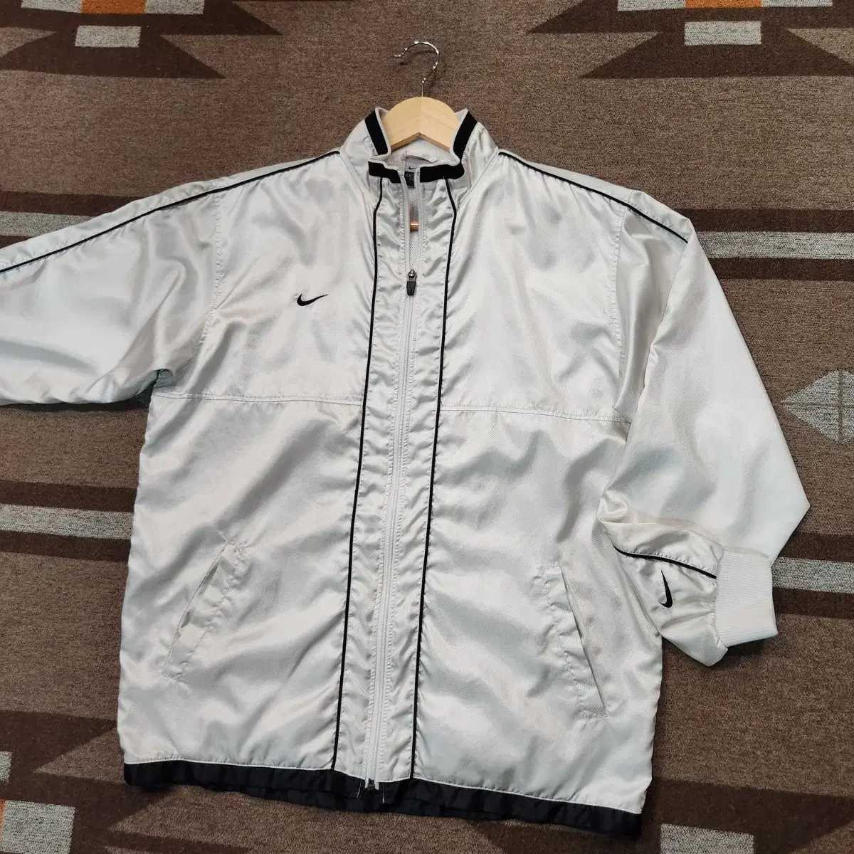 Nike 00s Vintage Windbreaker 100