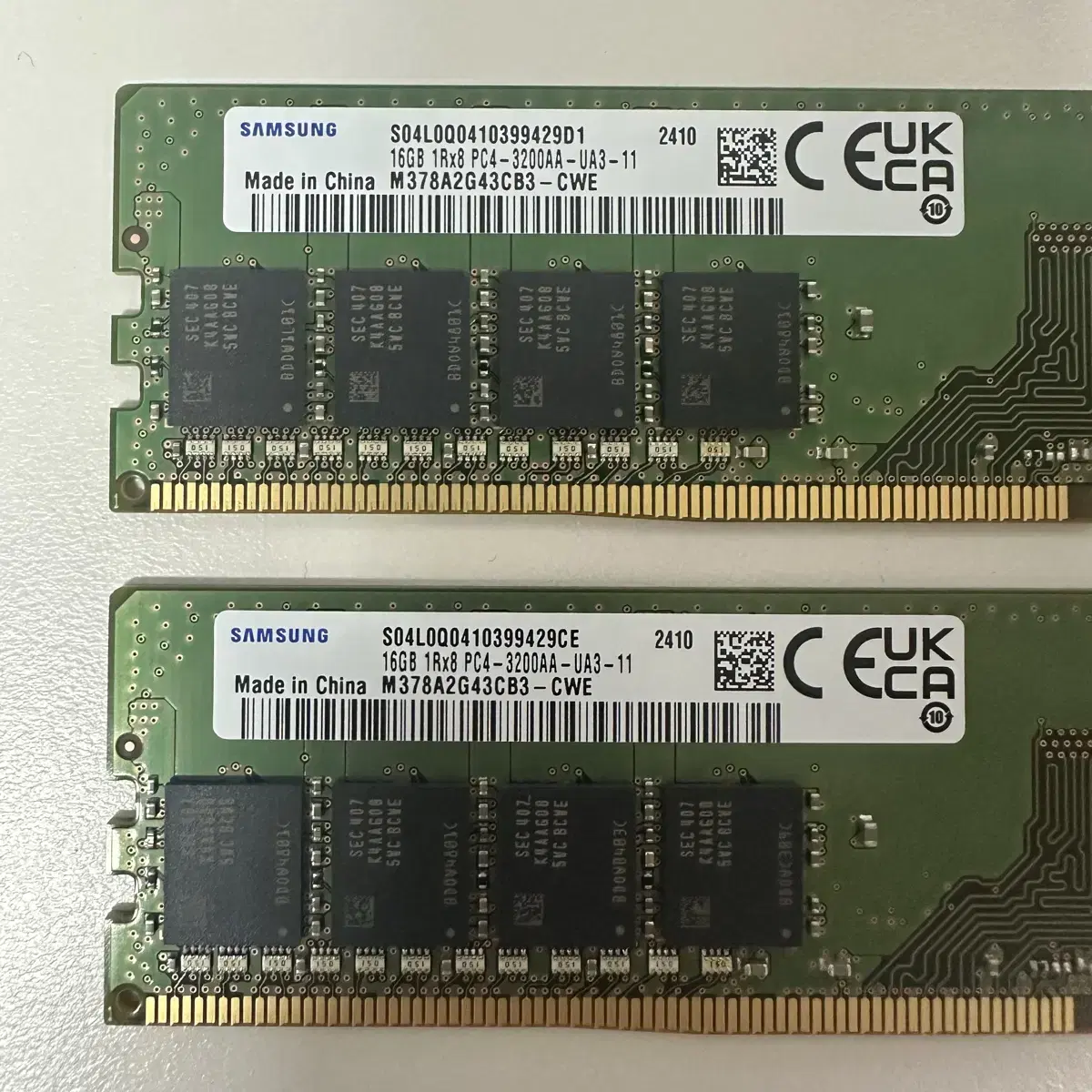 삼성 PC용 16기가 DDR4 3200MHz 단면램 2개 팝니다