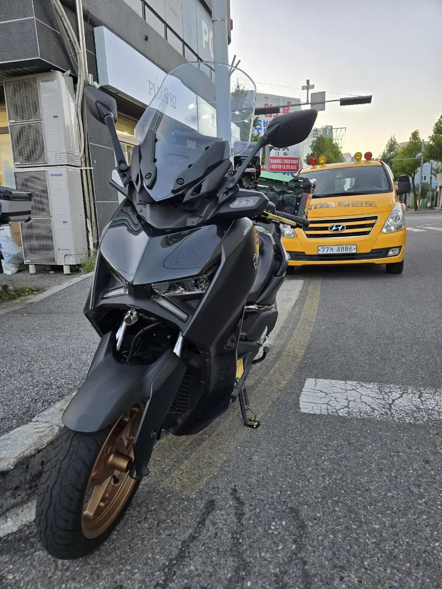 오늘만 묻따 2023년9월 xmax 페리 23800km 팝니다