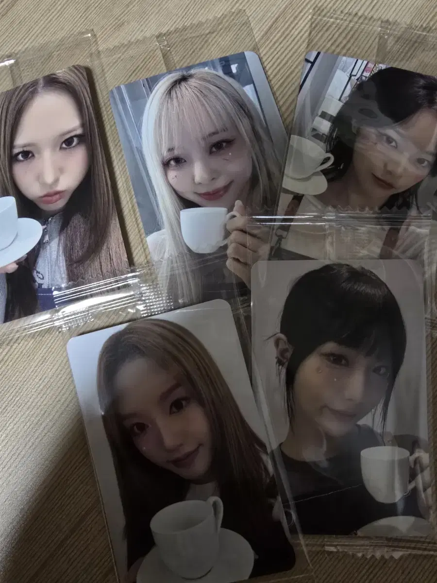 Loossemble Cafe Unreleased Photocard