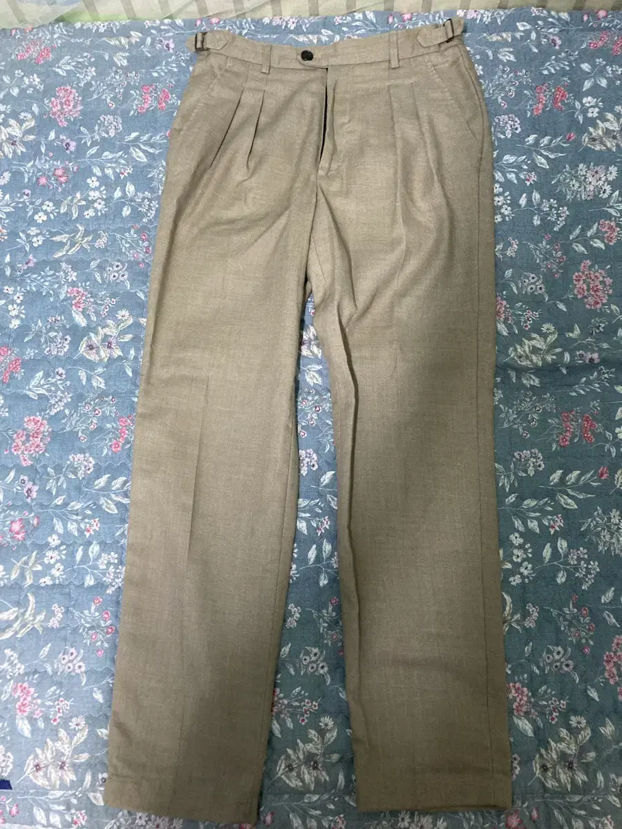 Vahn's Slacks size 46