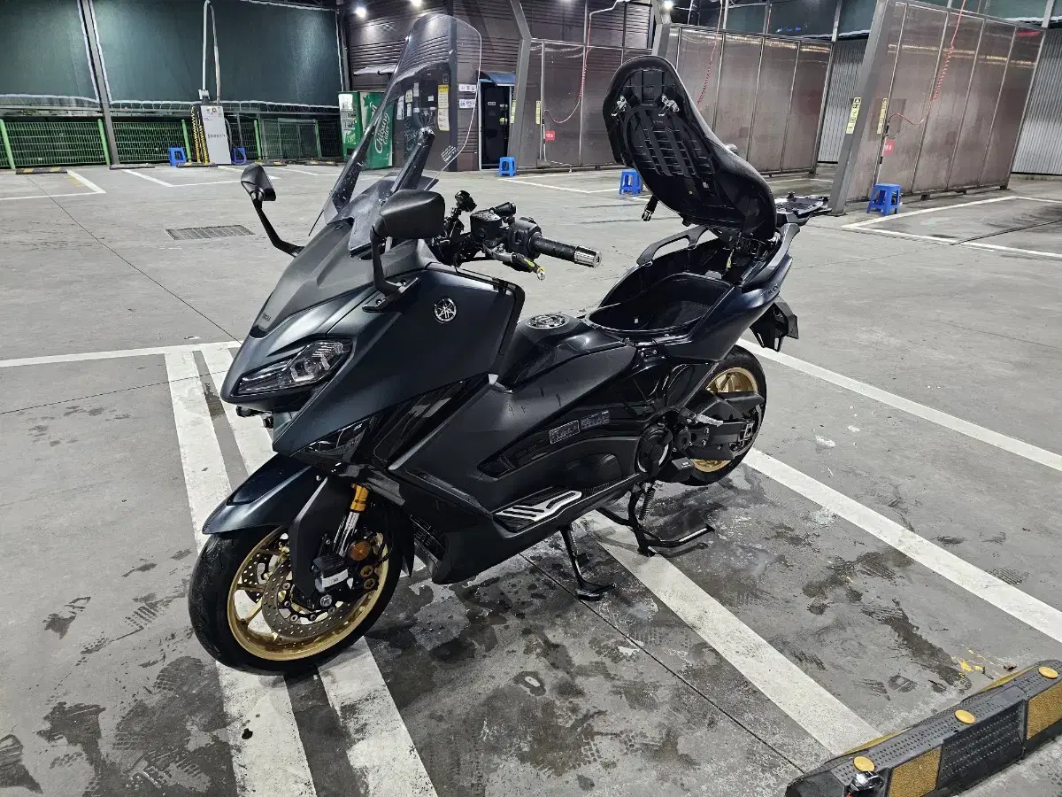 tmax560 22년 24000km