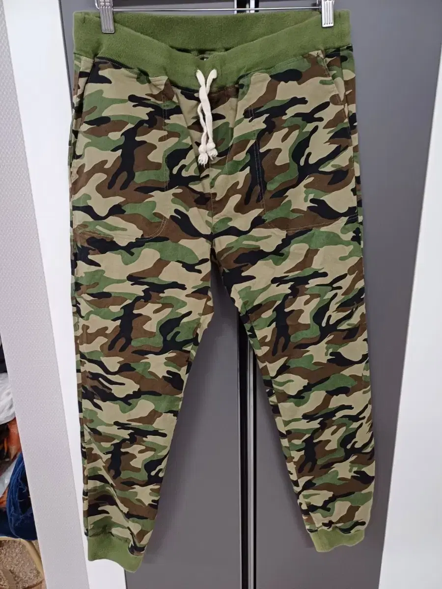 Champion Camo Jogger Pant One-Off L