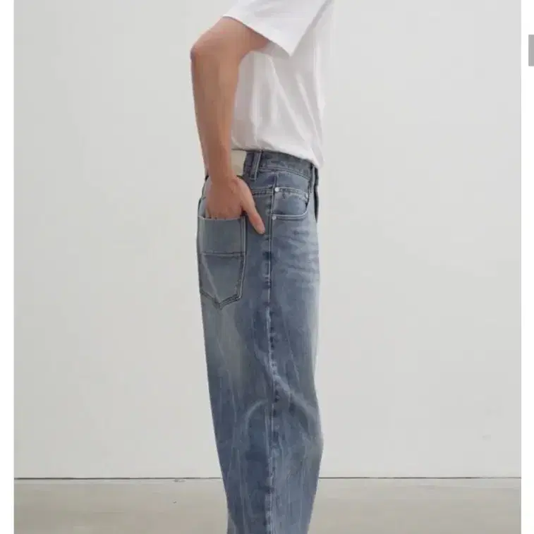 데케트 Mid Rise Wide Jeans