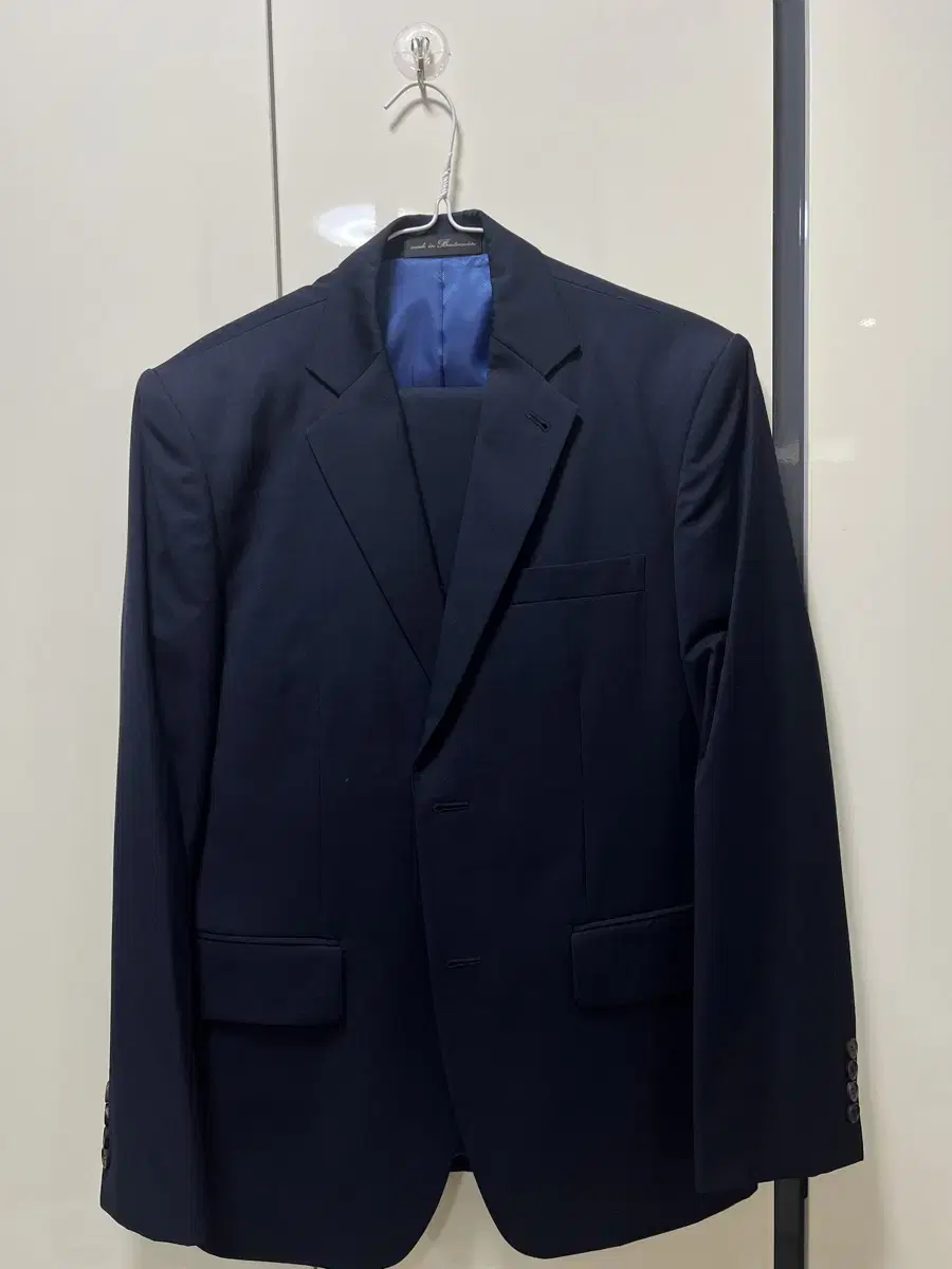 Men's Gon Suit Setup