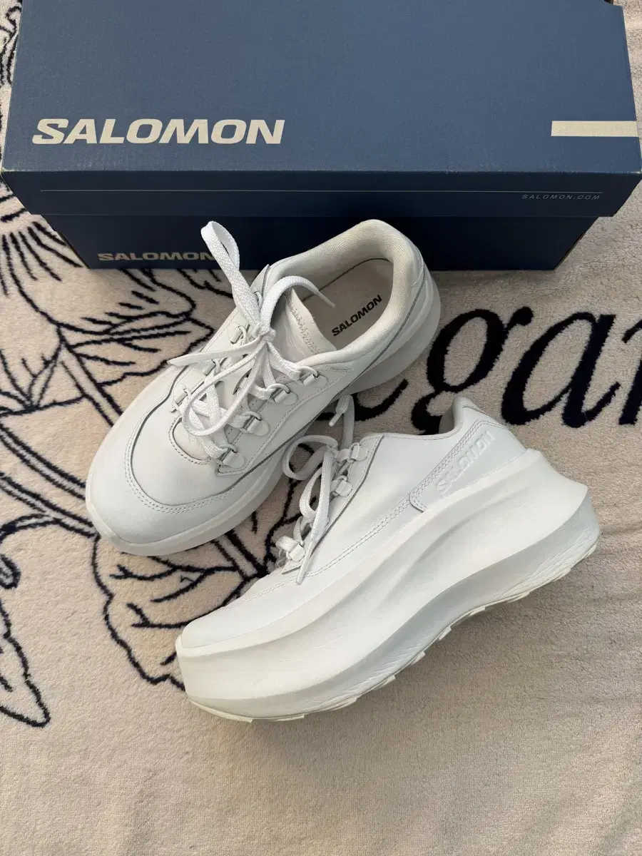 살로몬 x 꼼데가르송 옴므 SR811 레더 플랫폼 화이트 SALOMON