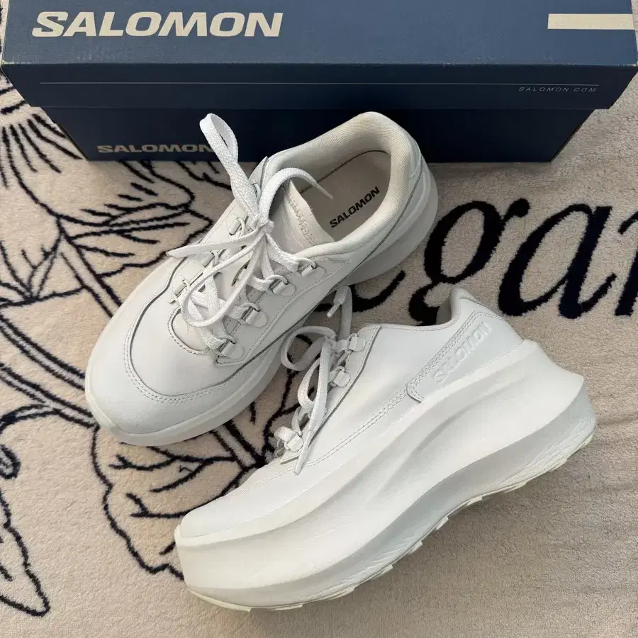 살로몬 x 꼼데가르송 옴므 SR811 레더 플랫폼 화이트 SALOMON