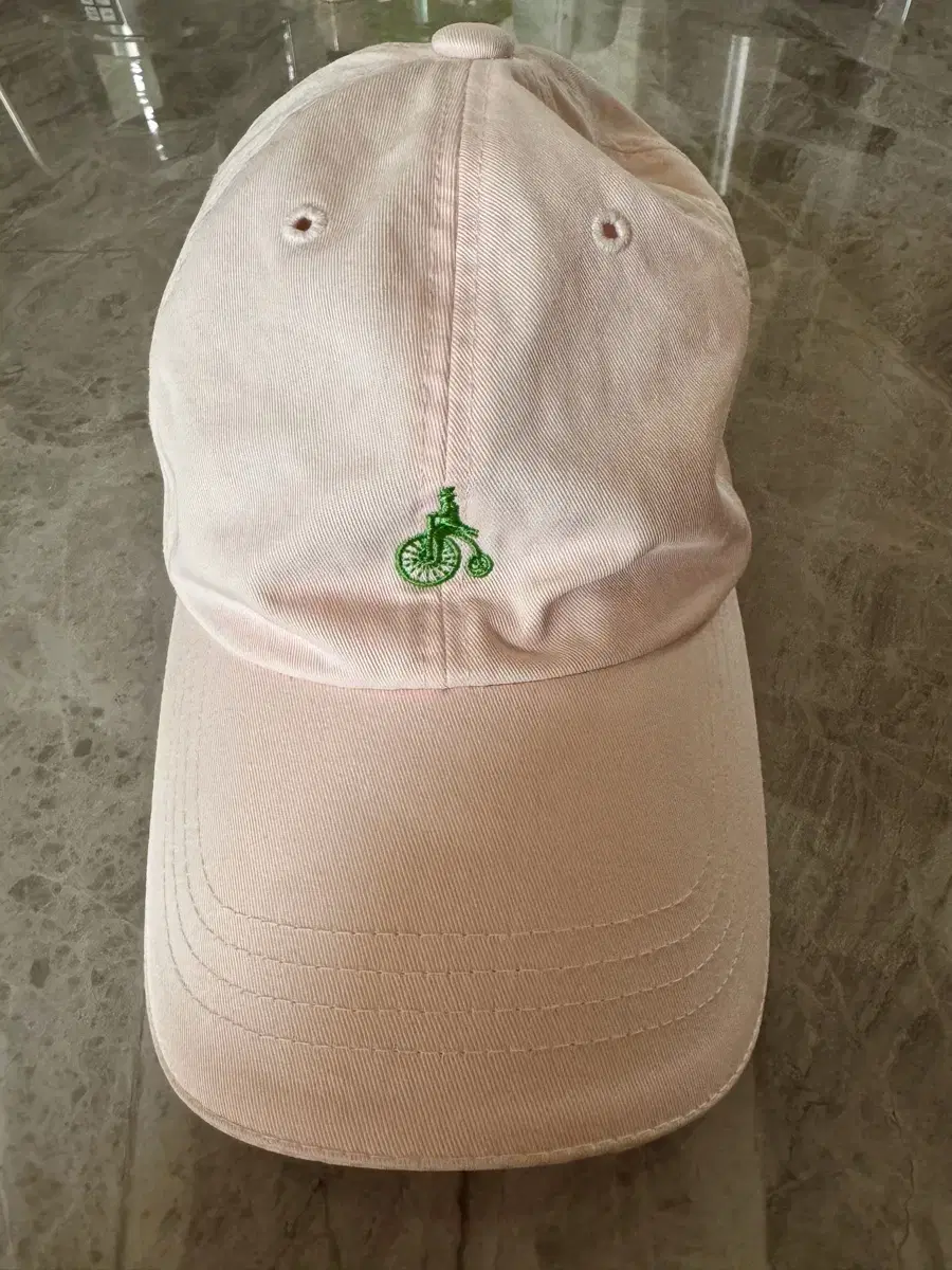 Beanpole ballcap