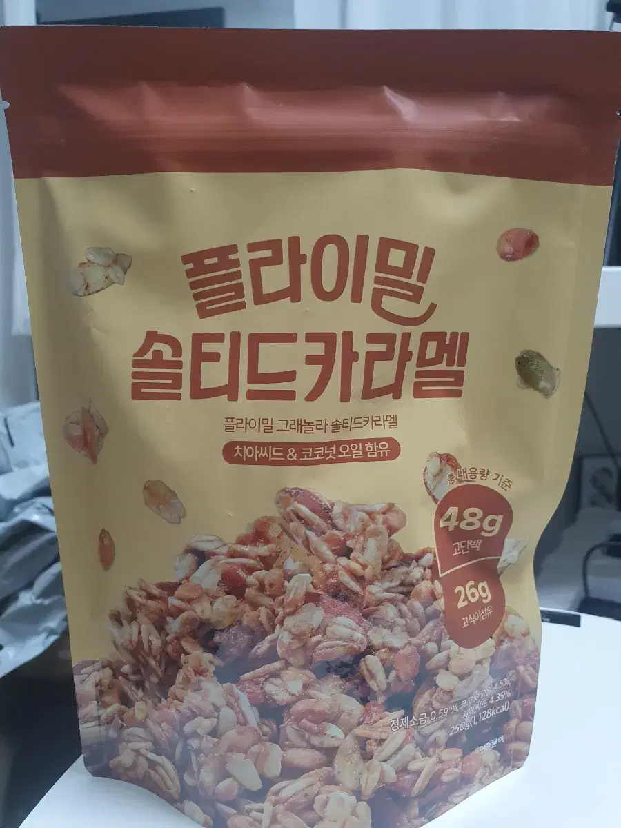 플라이밀 그래놀라 솔티드카라멜