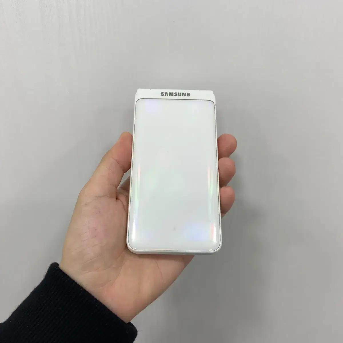 갤럭시폴더2 화이트 32GB 부산 중고폰 팝니다 32319