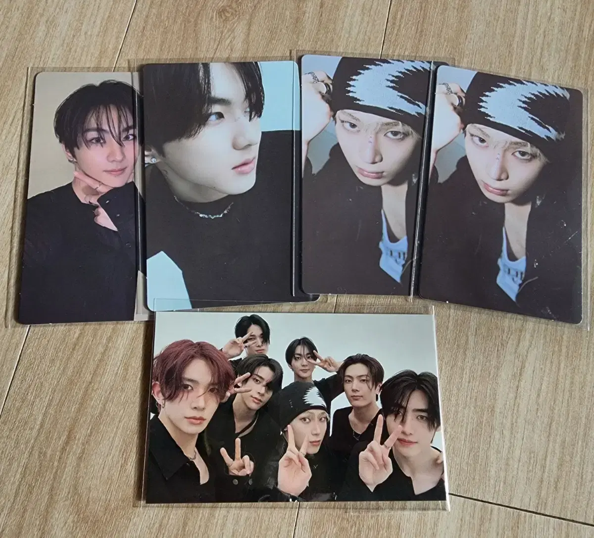 Enhypen Unseen Exhibition UNSEEN Random Photocard