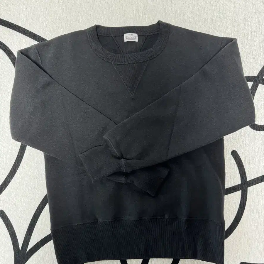 엣라코 duble v neck sweat shirt