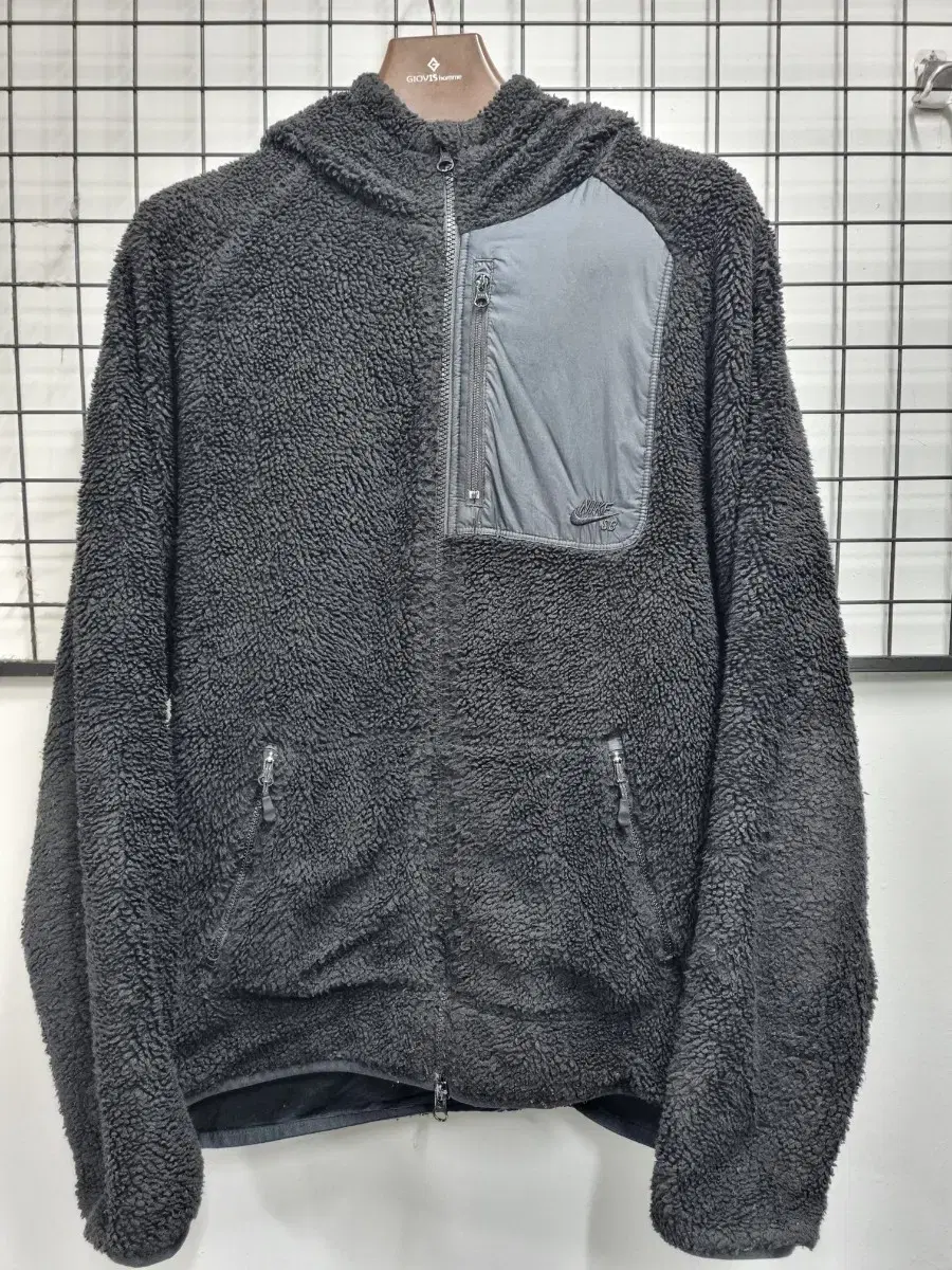 105XL Nike SB Fleece Hoodie Zip Up.