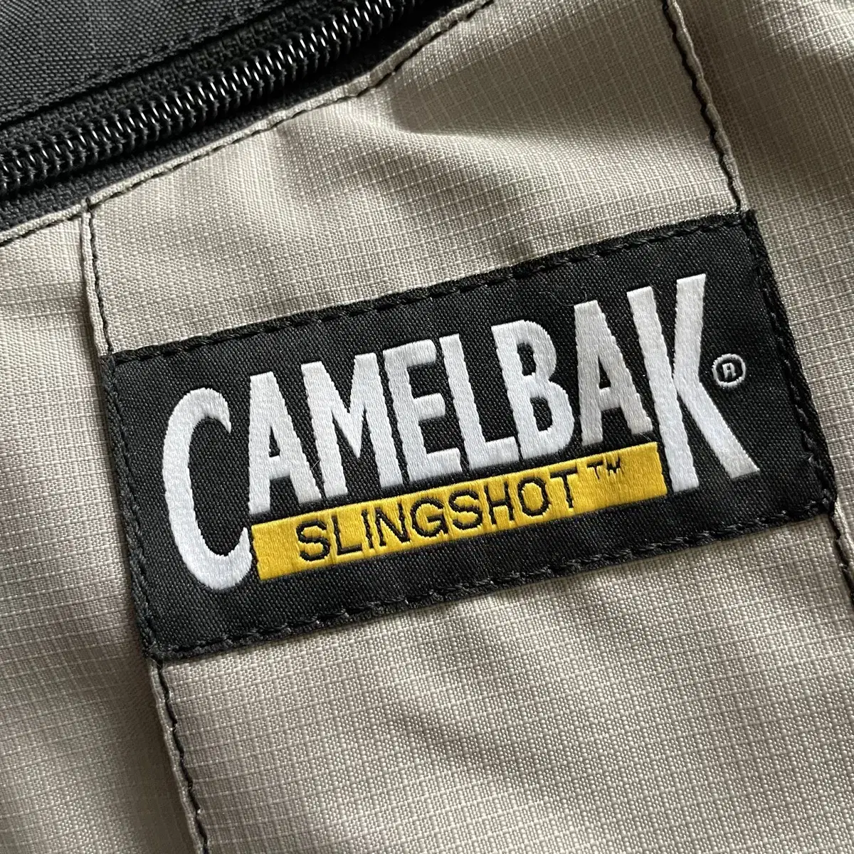 Camelbak 카멜백 슬링 크로스백 물통포함