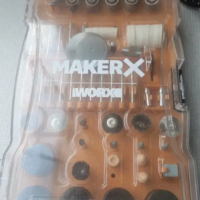 웍스 maker x