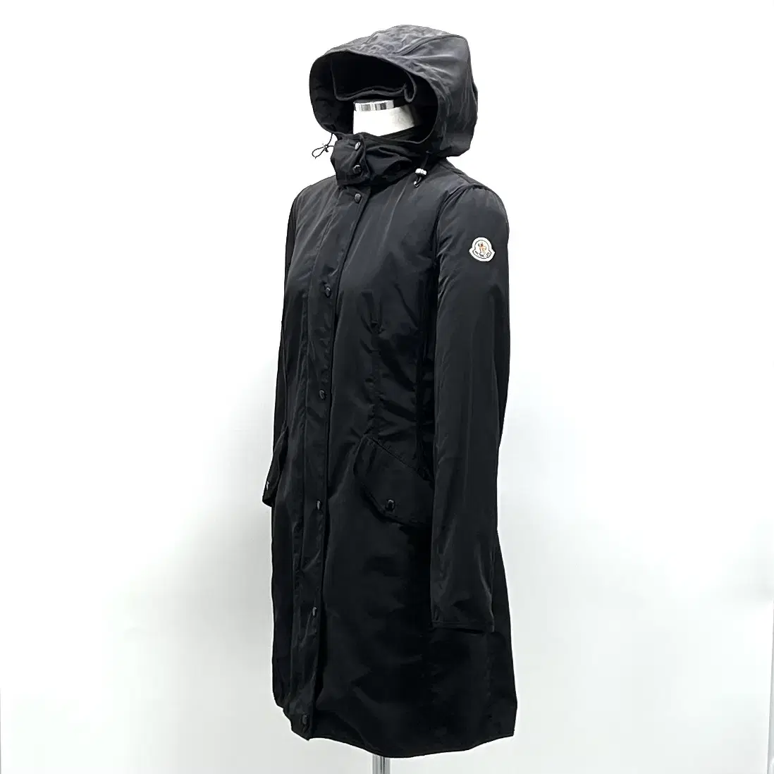 *Department store version* Moncler Moncler Azalea Long Windbreaker