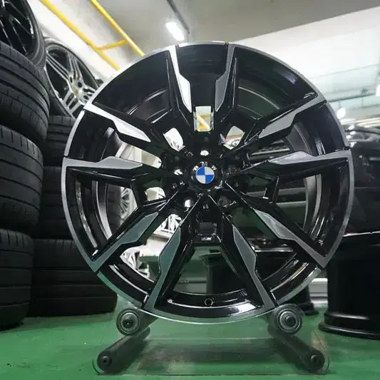 BMW i4 M50 정품 861M 19인치 중고 휠 세트