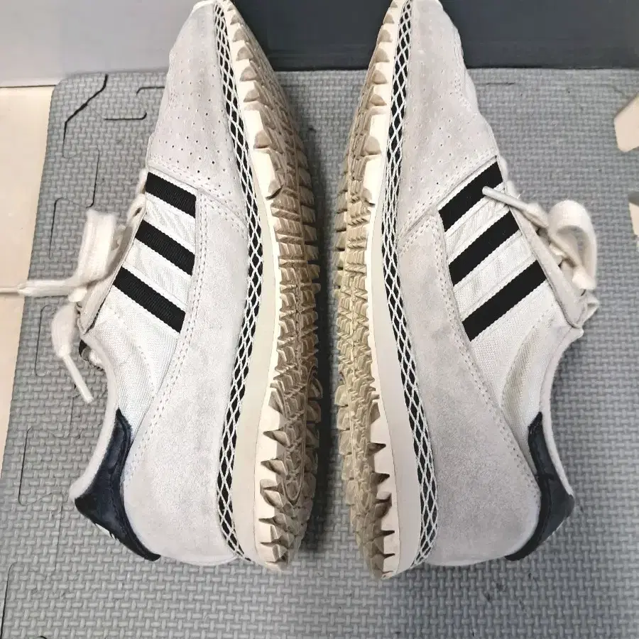 아디다스adidas  220스니커즈운동화단화