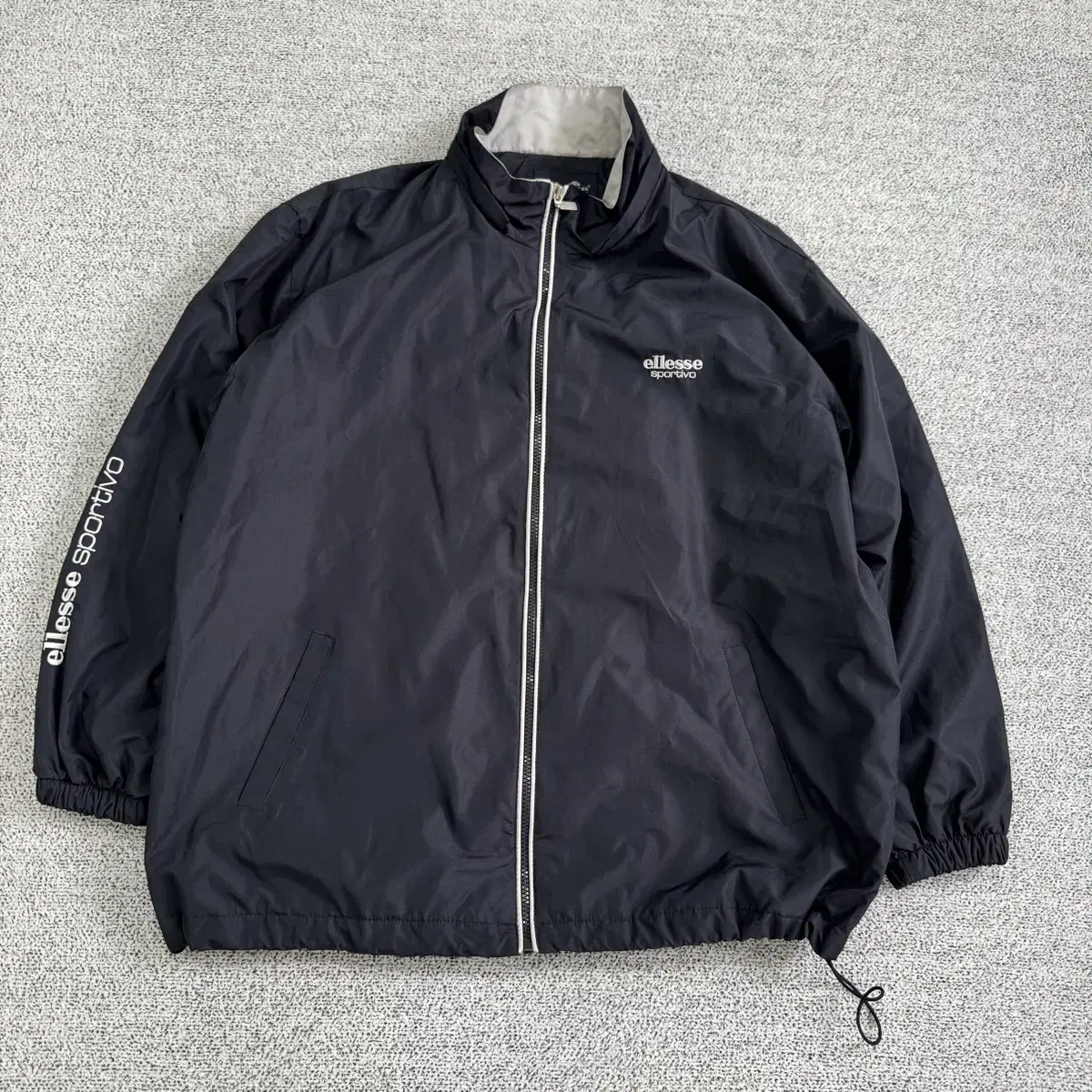 Elise Old School Windbreaker