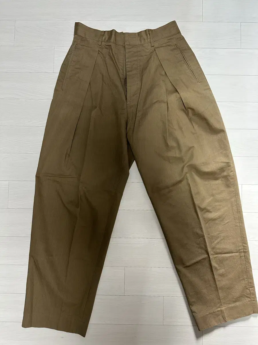 Ash Hour Cotton Trousers Olive L