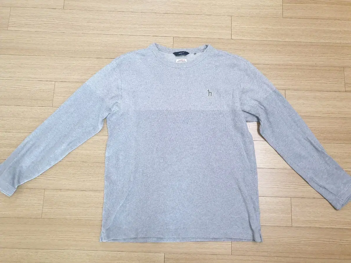 Hedges Long Sleeve Top