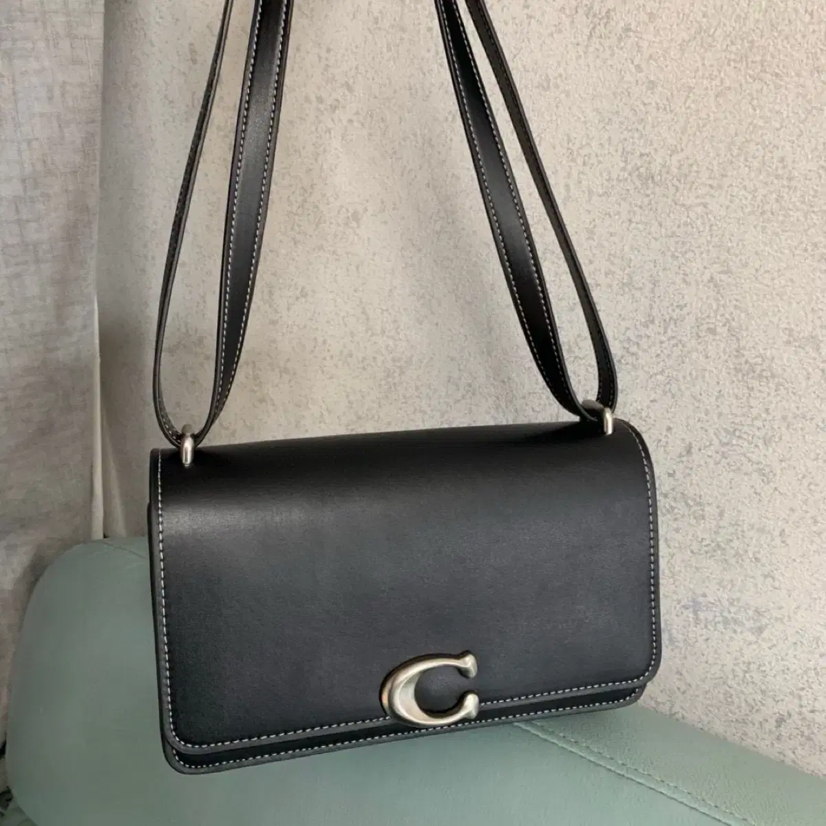 Coach 24SS (CC416 Women's Bandit Shoulder Bag keum