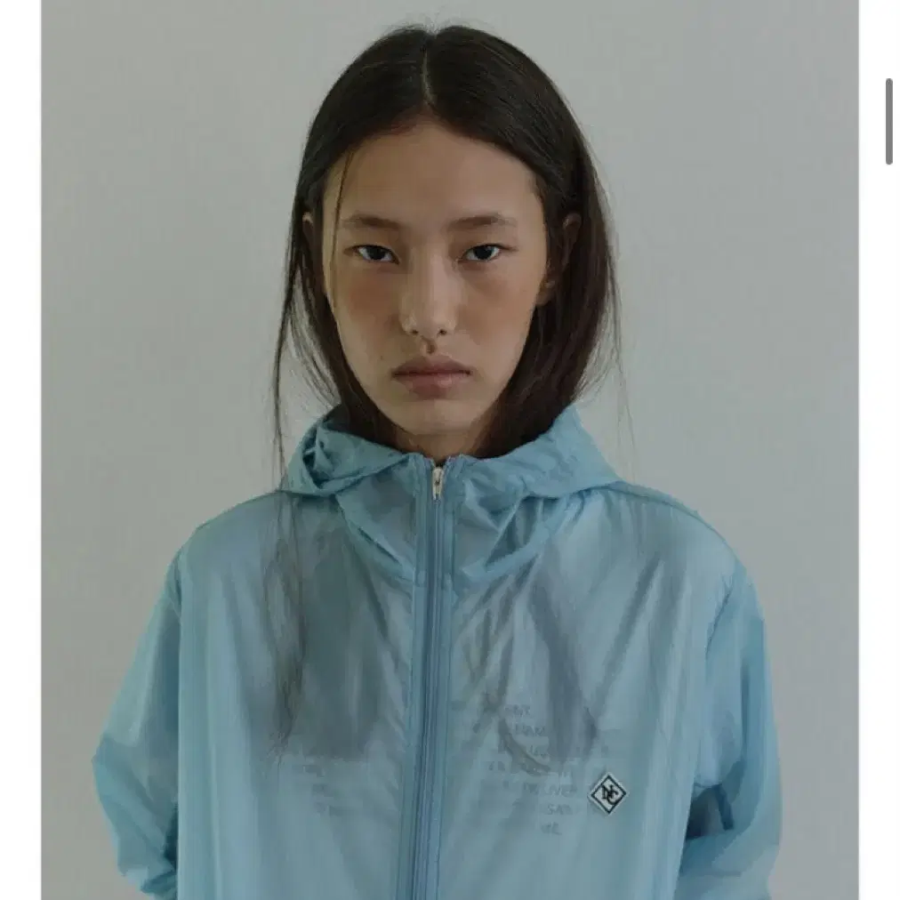 가격내림)Slim Hooded Windbreaker Jumper