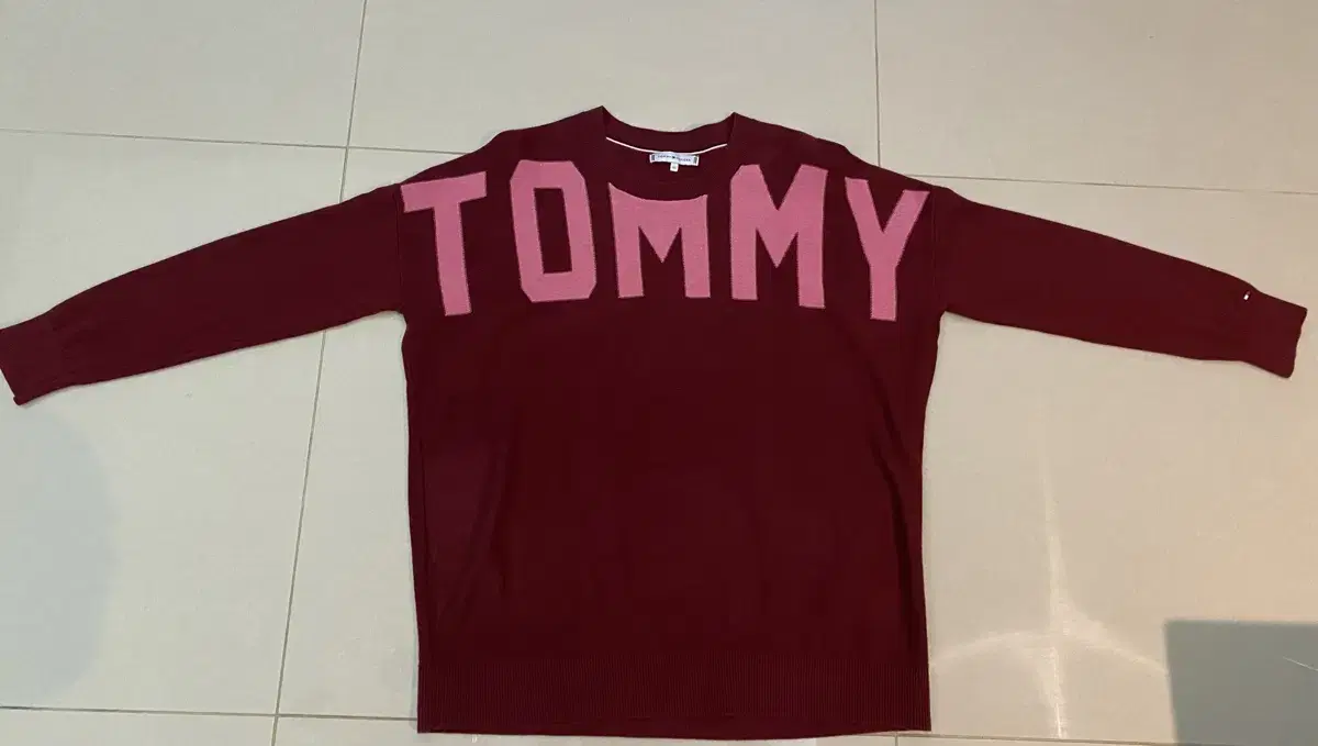 Tommy Hilfiger knit (new product condition)