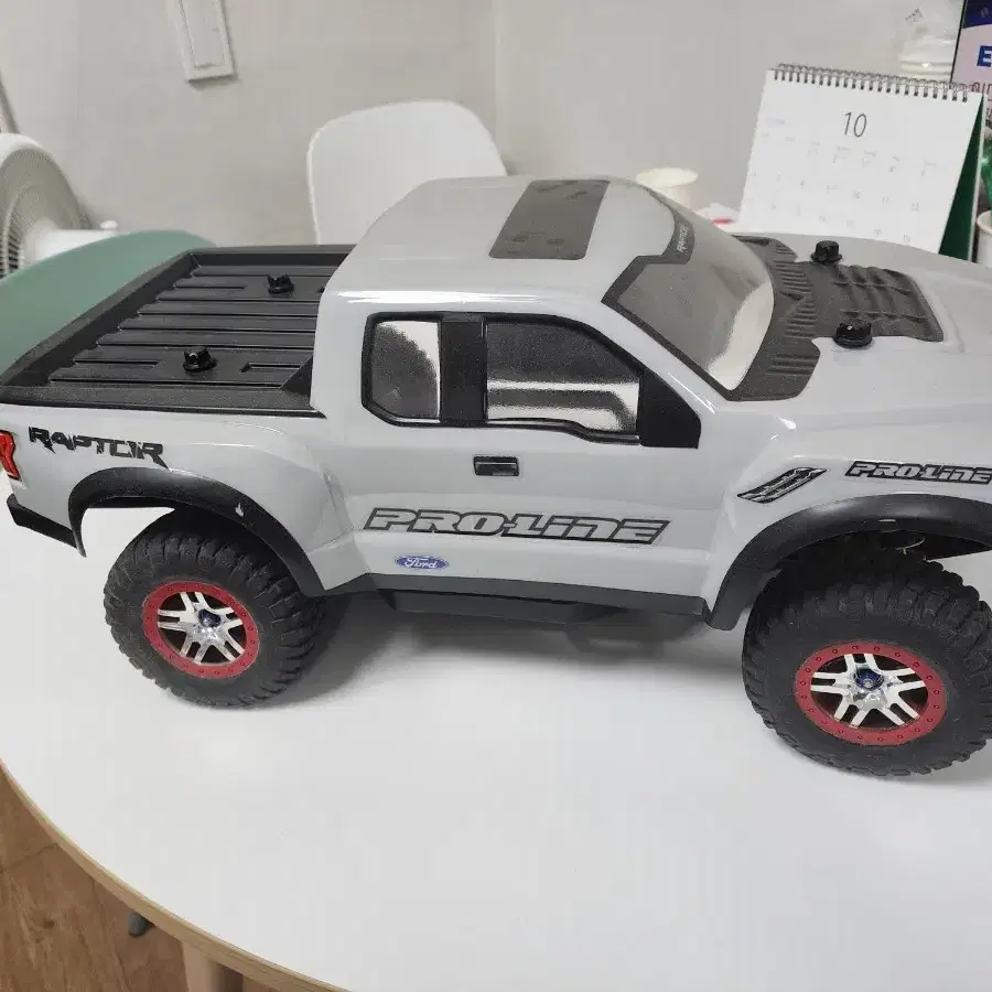 RC 트랙사스 슬래쉬4X4