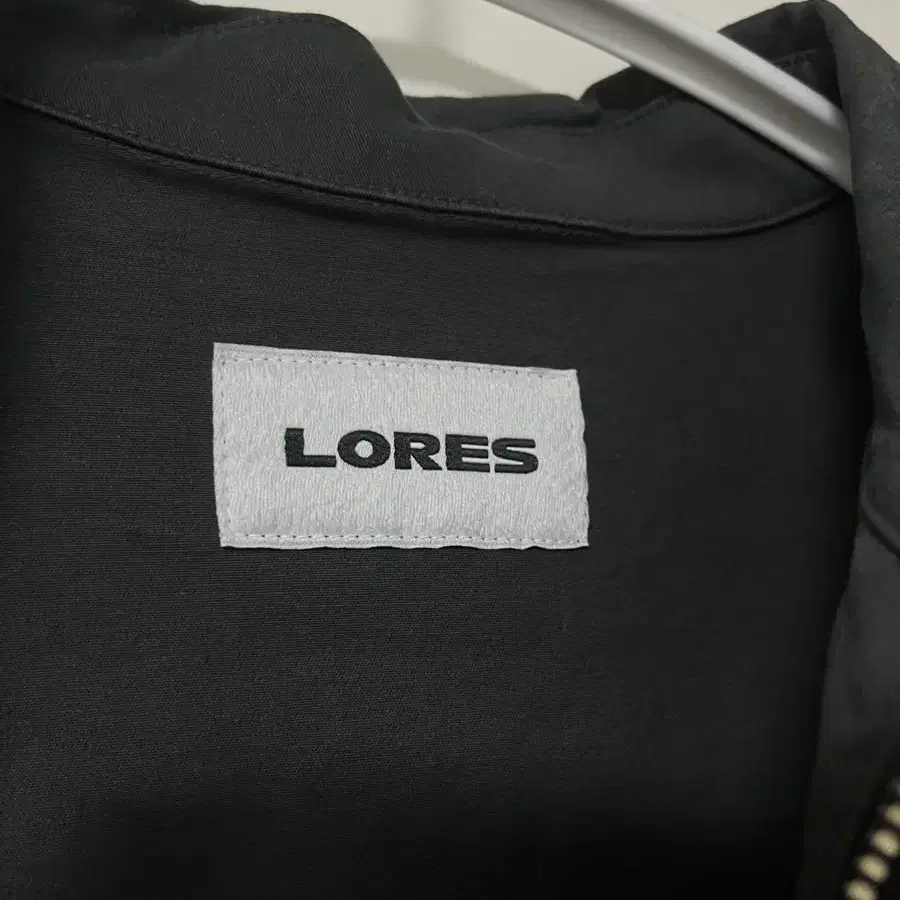 로어즈 LORES Ribs Panel Jaket 차콜 M 팝니다