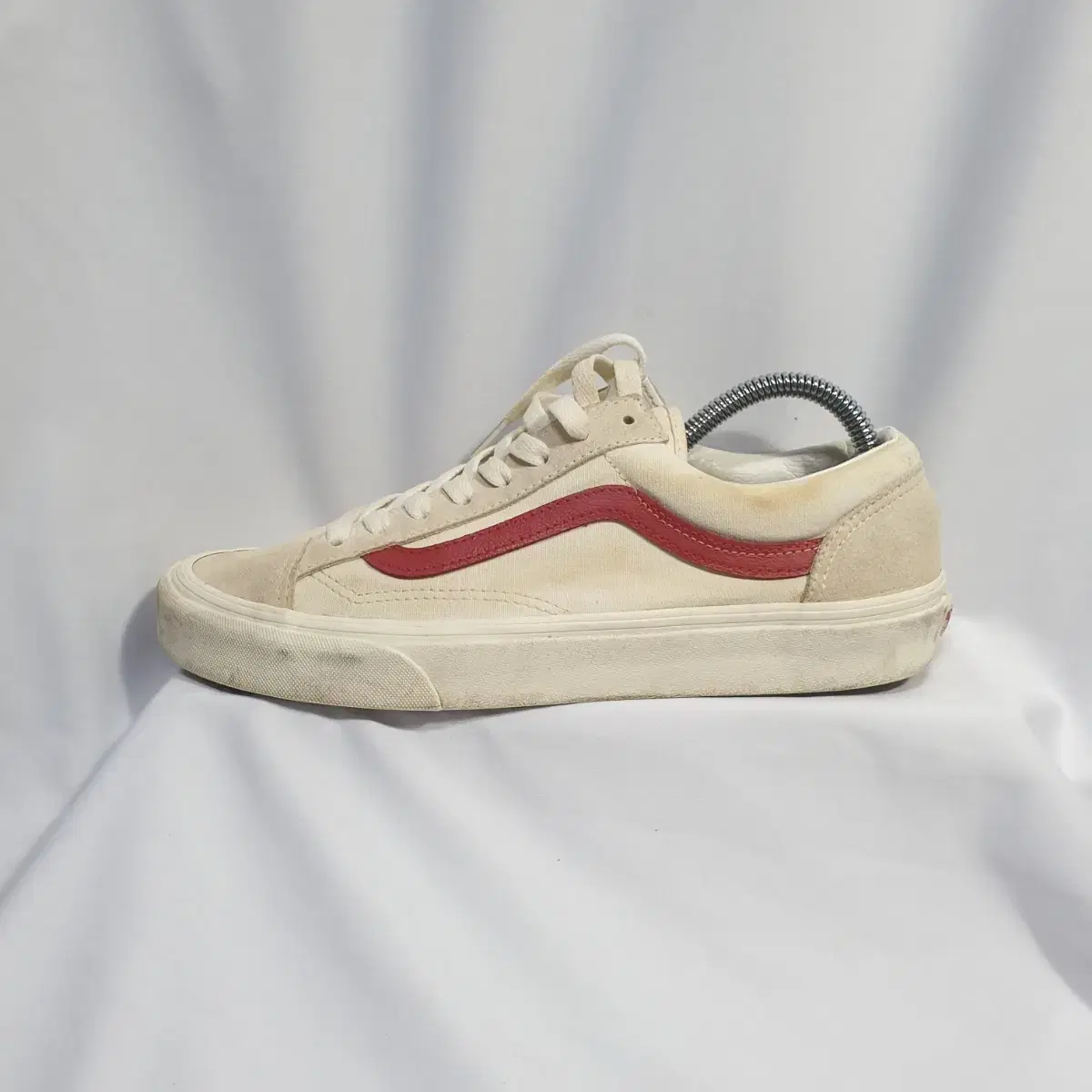 Vintage Hasser 270 Vans Style 36 Red Sneakers