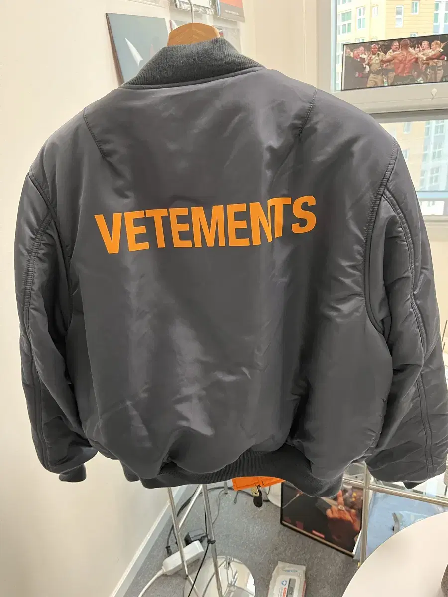 Vetements x Alpine Industry Reversible MA-1