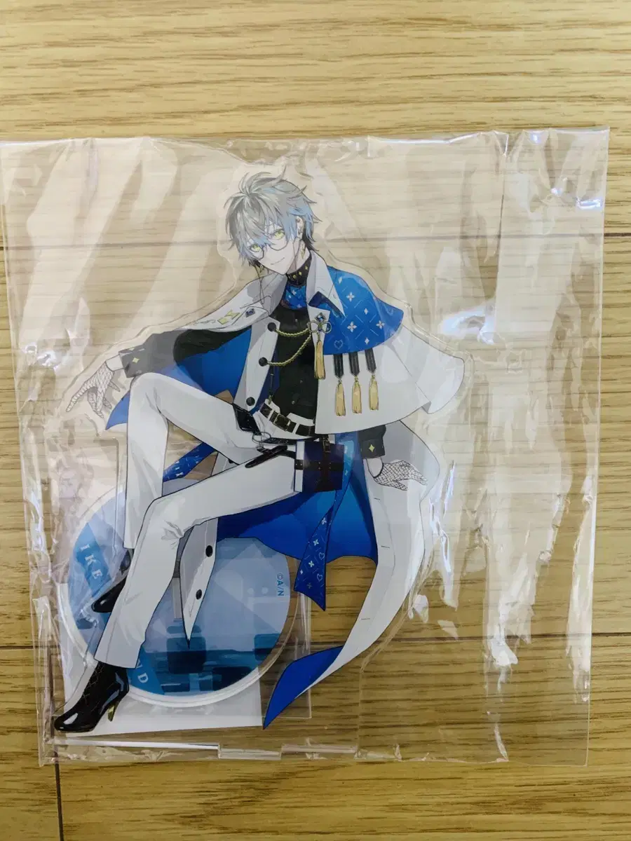 NIJISANJI en Ike Eyebrand Acrylic Stand