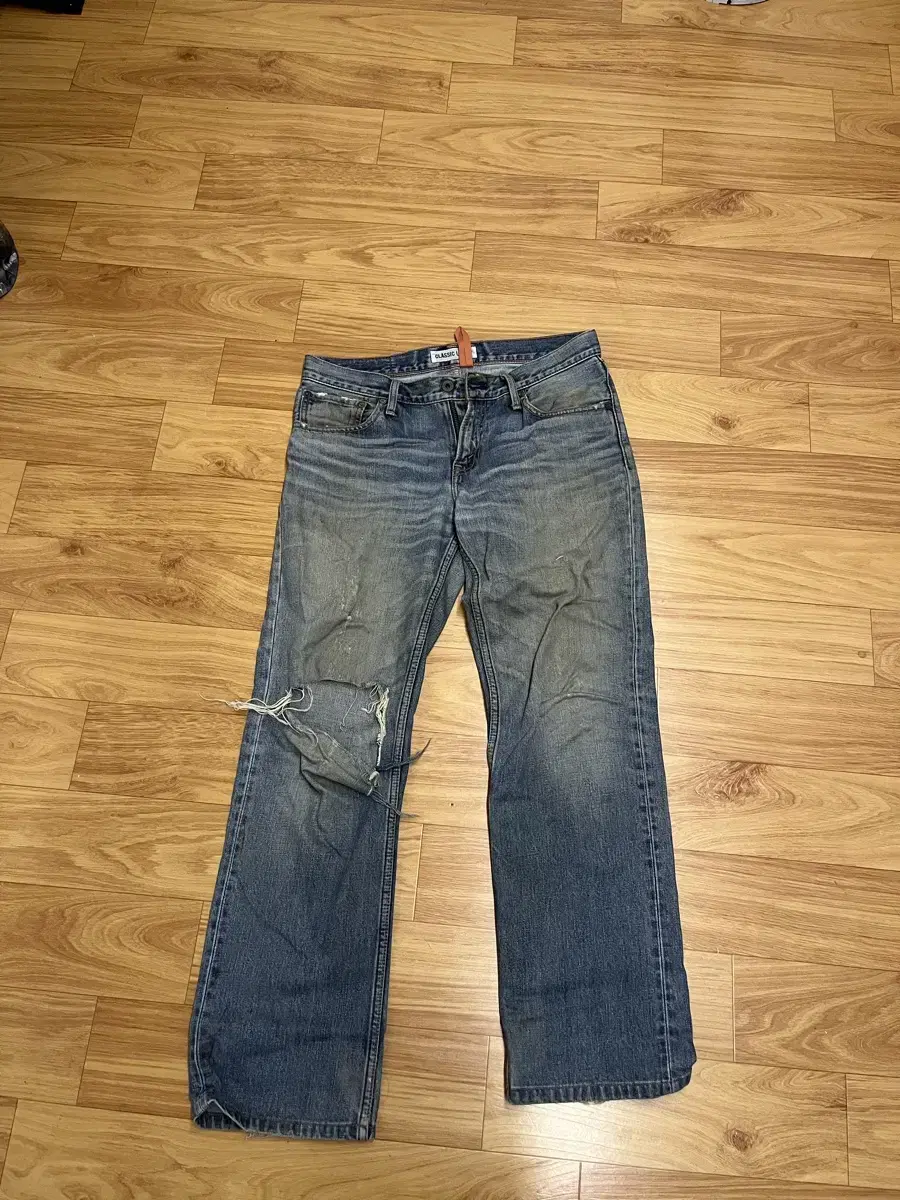 Levi's Orangetab Waist 32