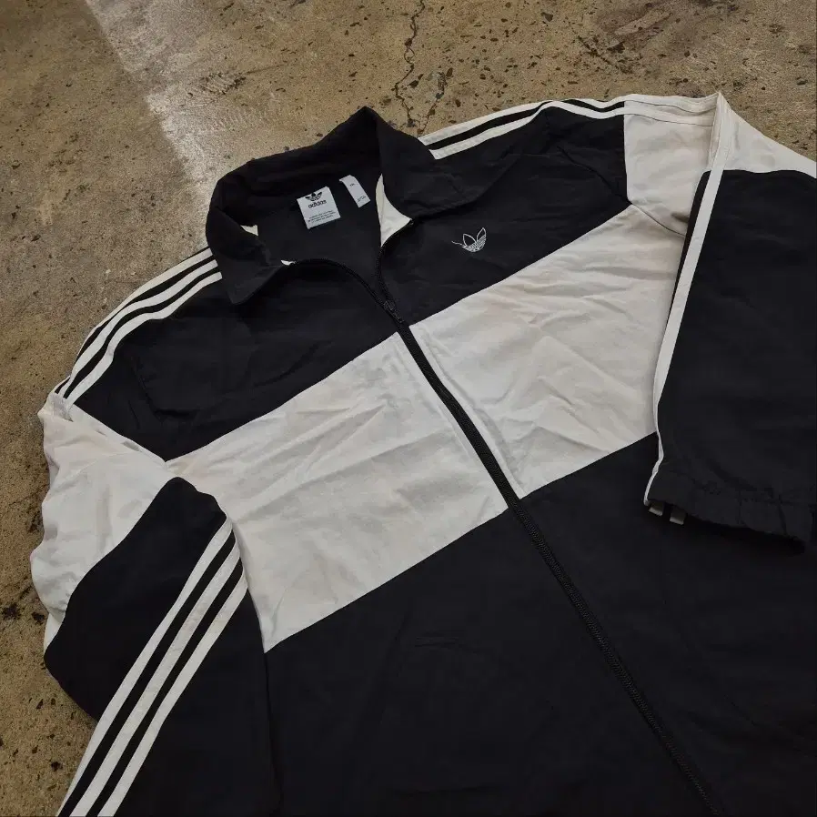 [ Genuine/3XL ] Adidas Coach Windbreaker Jacket