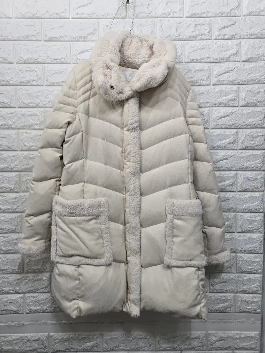 List Down Jacket77