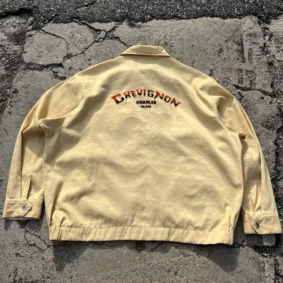 CHEVIGNON EMBROIDERY BLOUSON 쉐비뇽 자켓