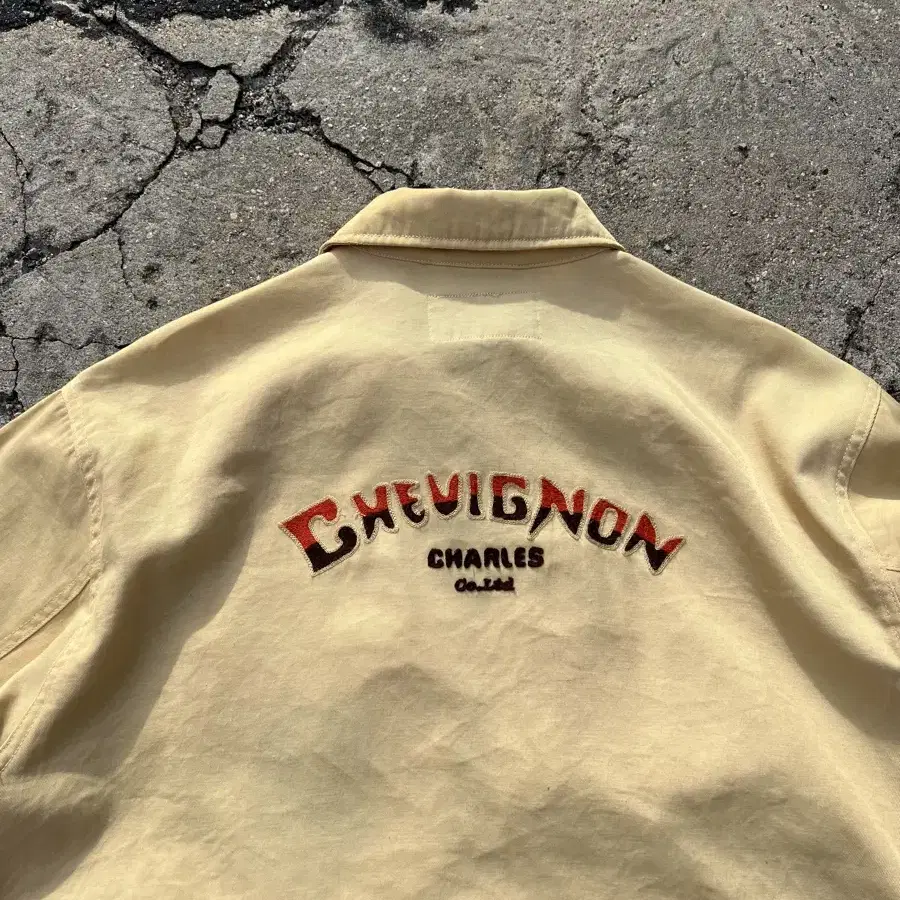 CHEVIGNON EMBROIDERY BLOUSON 쉐비뇽 자켓