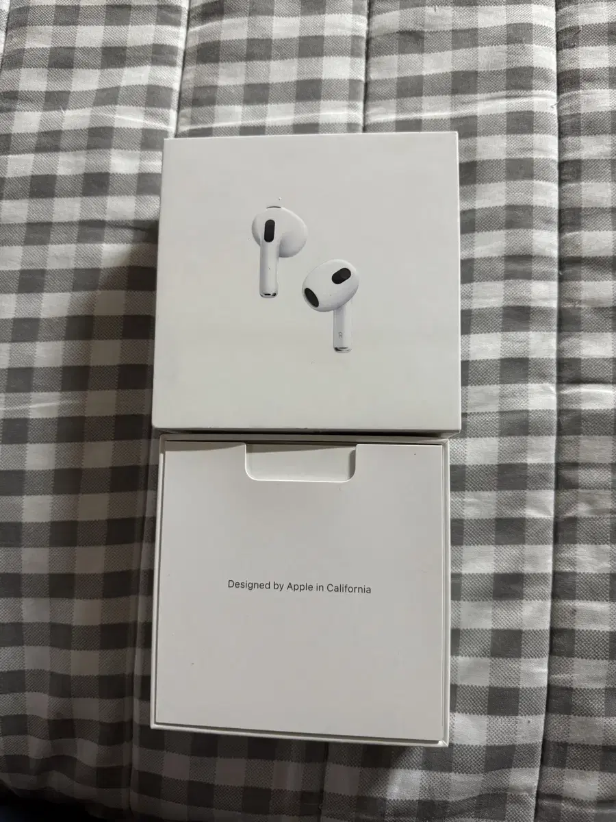 AirPods 3rd Generation Base, Right Unit, Box