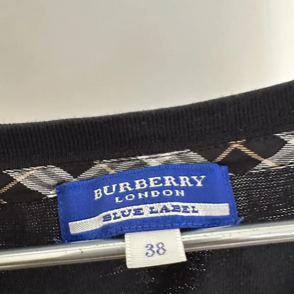 버버리 블루라벨 burberry 로고 숏 가디건