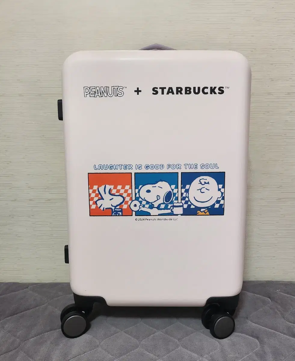 Starbucks Snoopy Peanuts Carrier cabin size new product