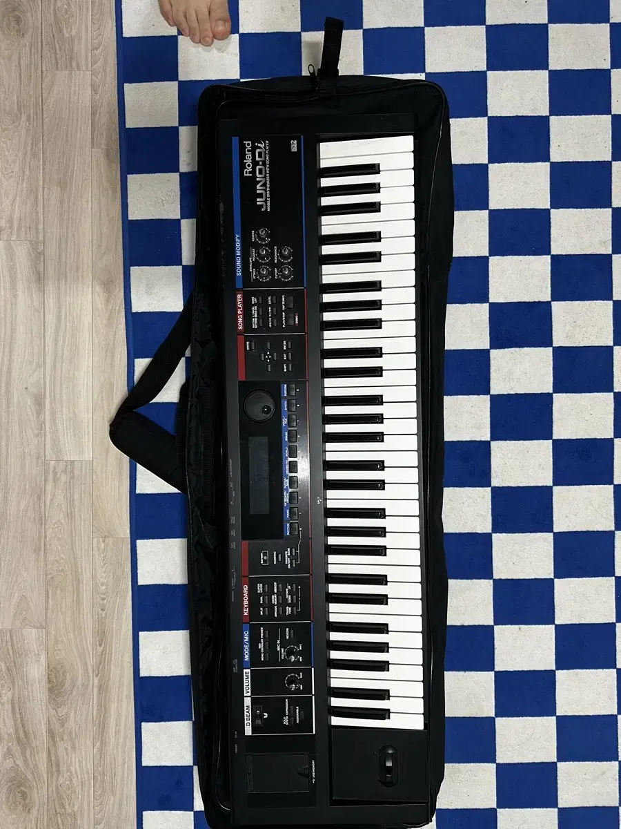 ROLAND JUNO Di