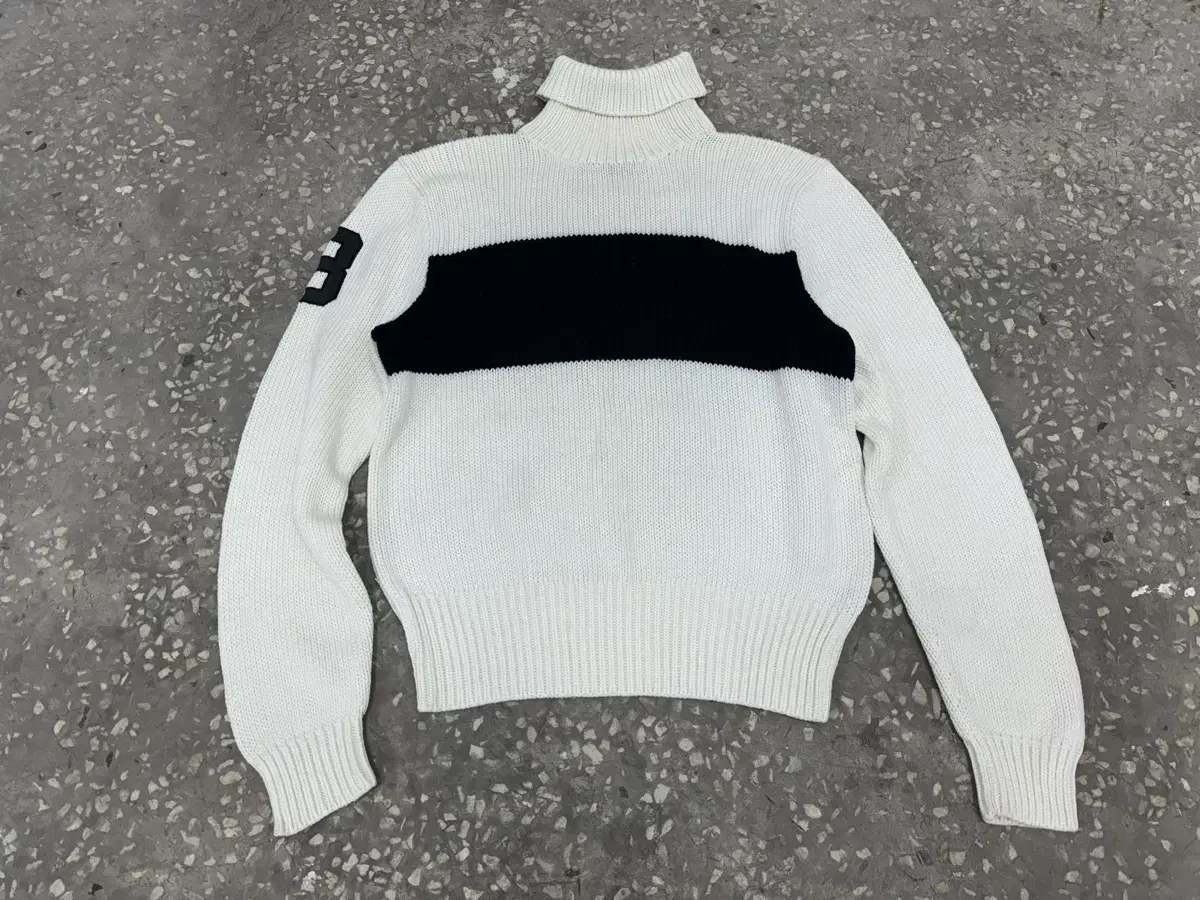 [L] Polo Ralph Lauren Mock Neck Knit