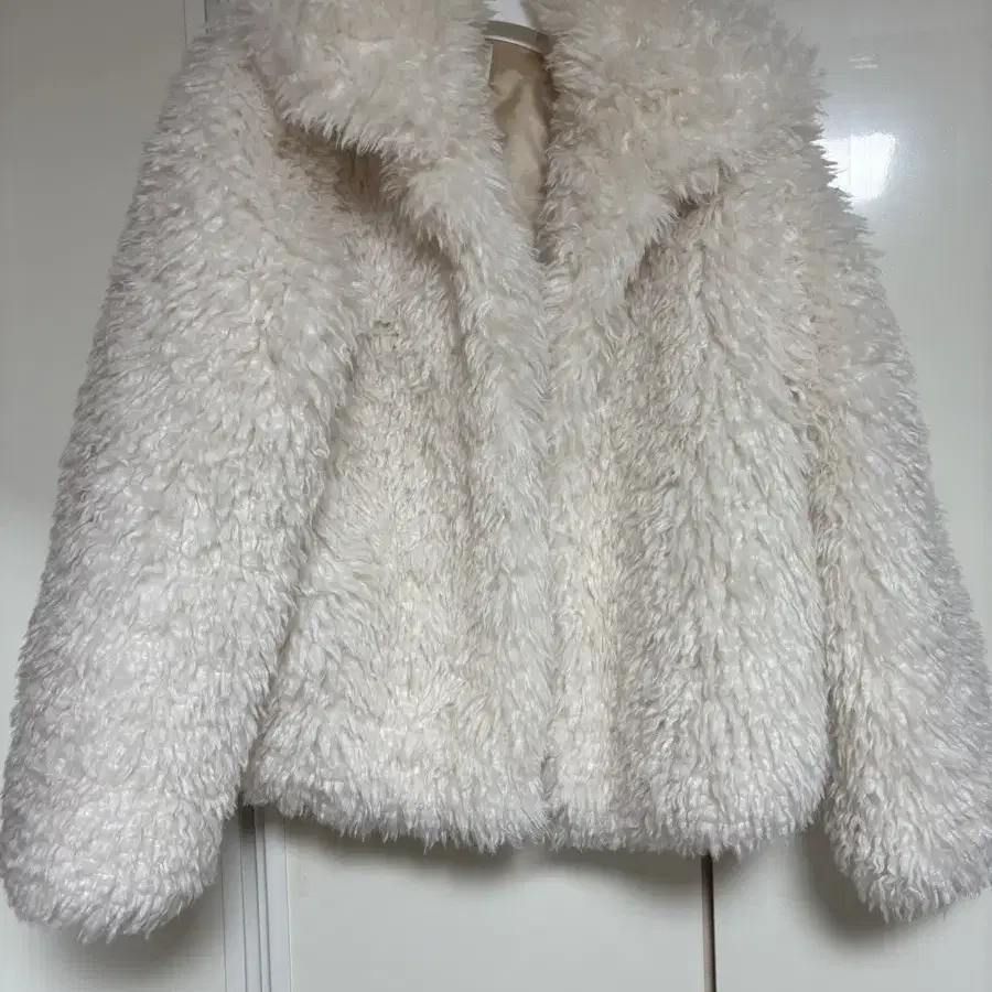 포니테일 퍼자켓 shaggy faux fur jacket (milk)