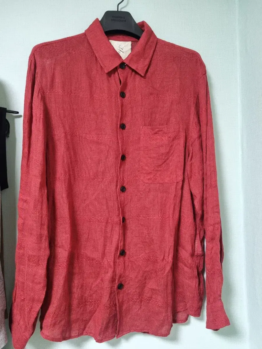 Jacquard linen ahimsa shirt crimson 2