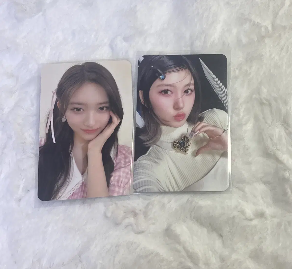 ive been selling leeseo fall(bulk)photocards!