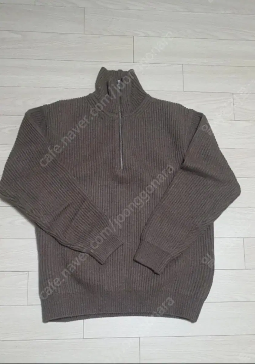 In-the-Row Half-Zip Up Knit Size L