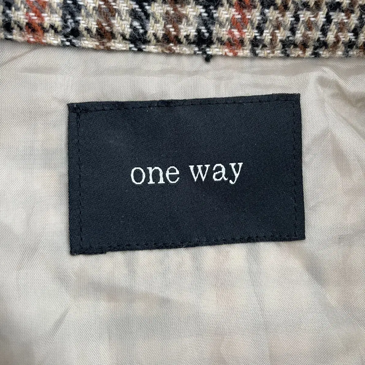 one way 하운드체크 폴리 자켓