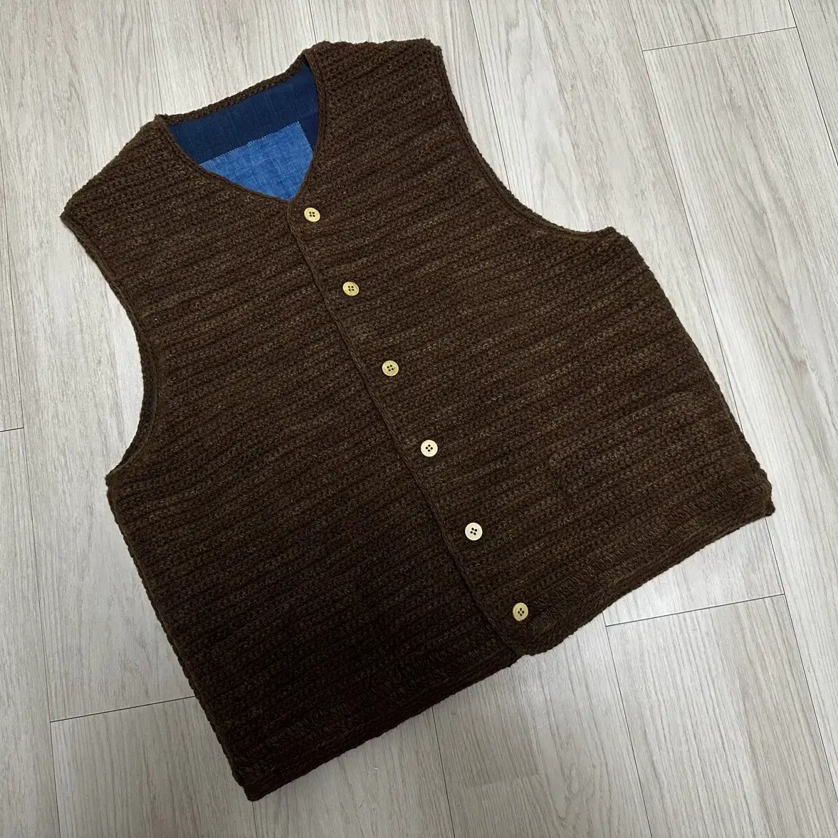 비즈빔 24FW CROCHET KNIT VEST (N.D.)