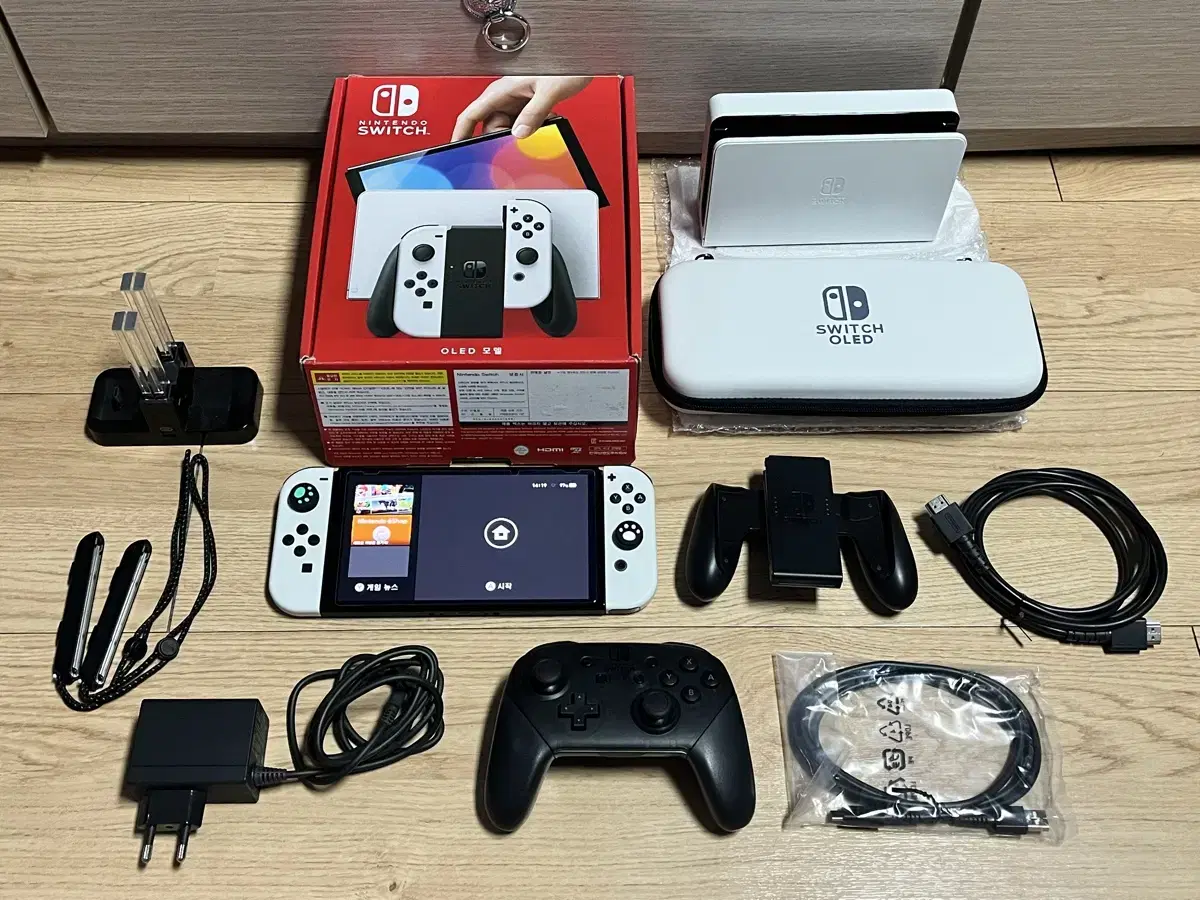 Nintendo Switch OLED White Full Box SS Class